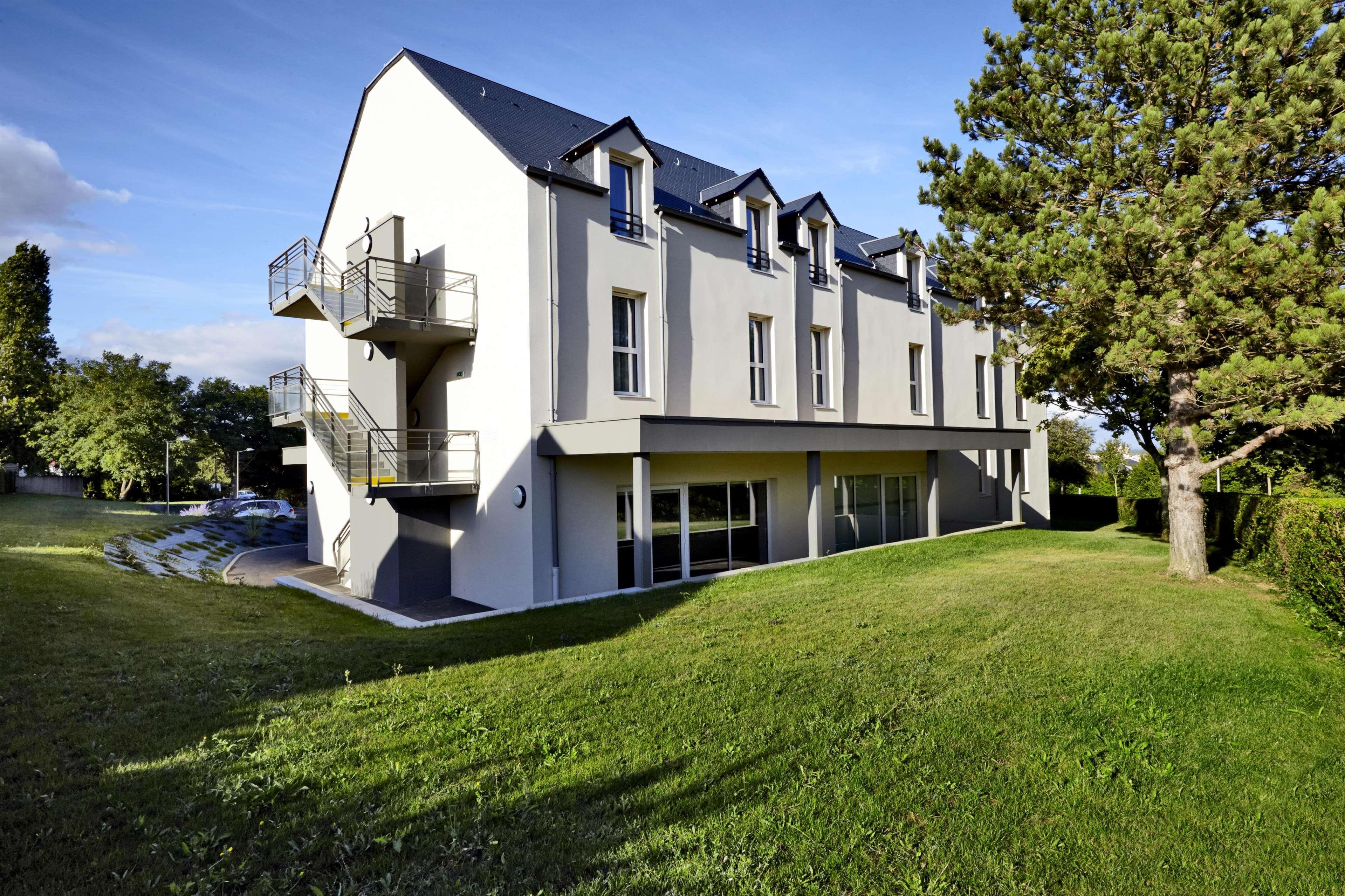 Kyriad Hotel Laval Laval (Mayenne) Exterior foto