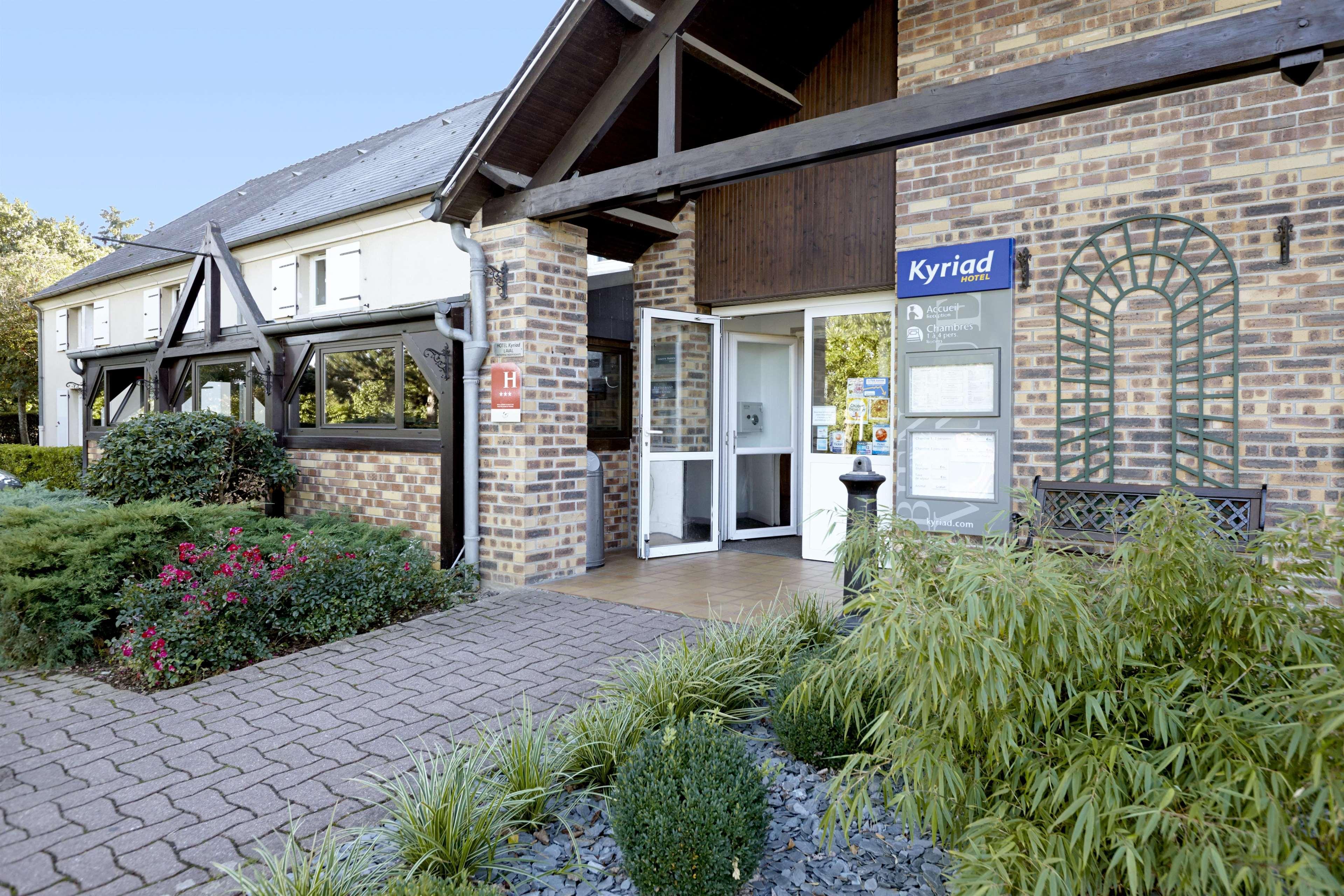 Kyriad Hotel Laval Laval (Mayenne) Exterior foto